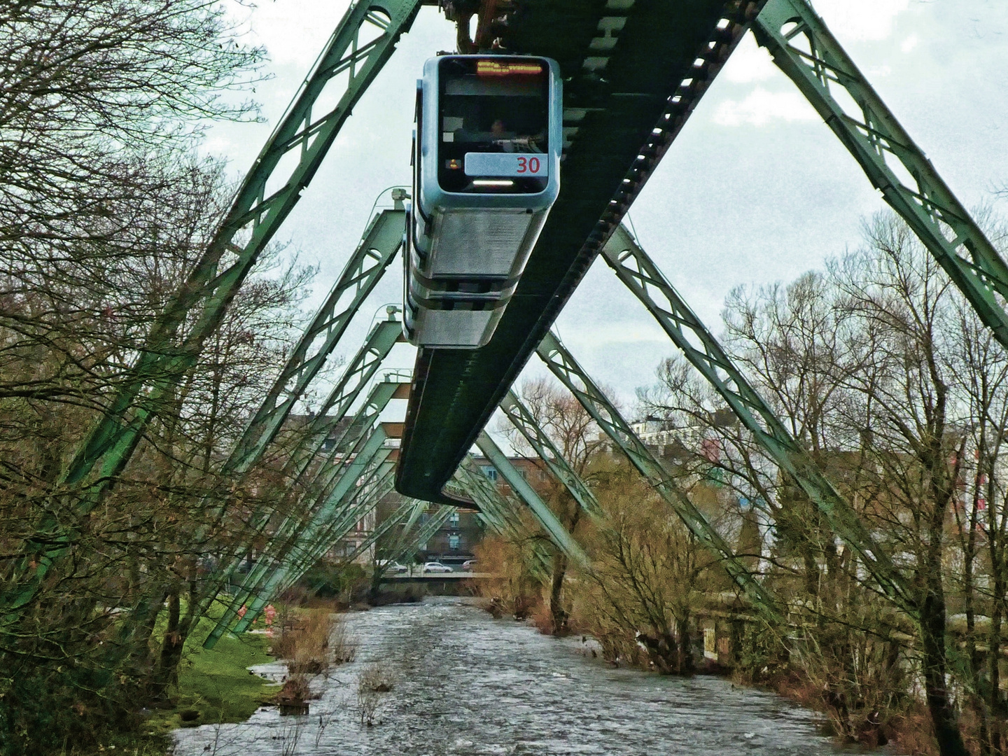 Schwebebahn