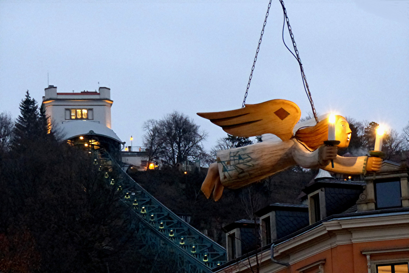 Schwebebahn