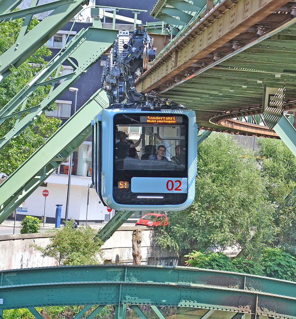 Schwebebahn GTW 15 (2)