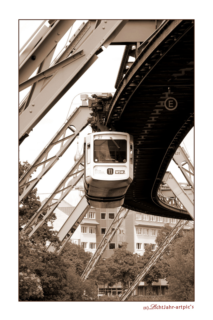 Schwebebahn in Wuppertal - wo sonst :-)