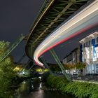 Schwebebahn mit Lichtgeschwindigkeit