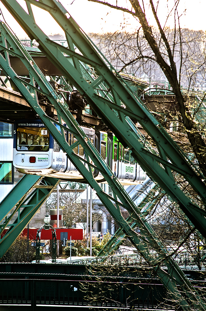 Schwebebahn No 5