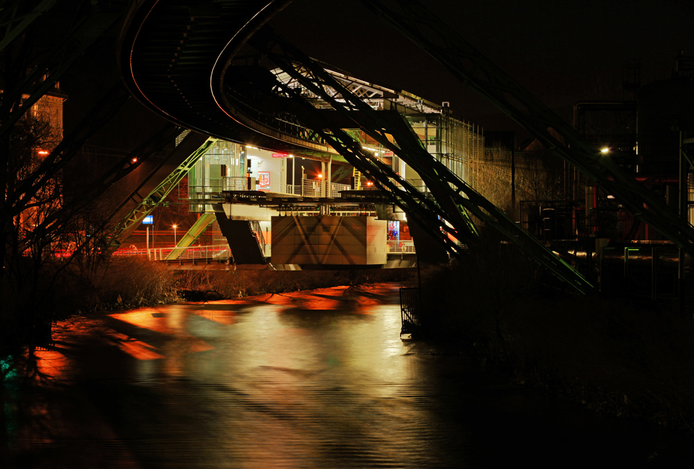 Schwebebahn Westende