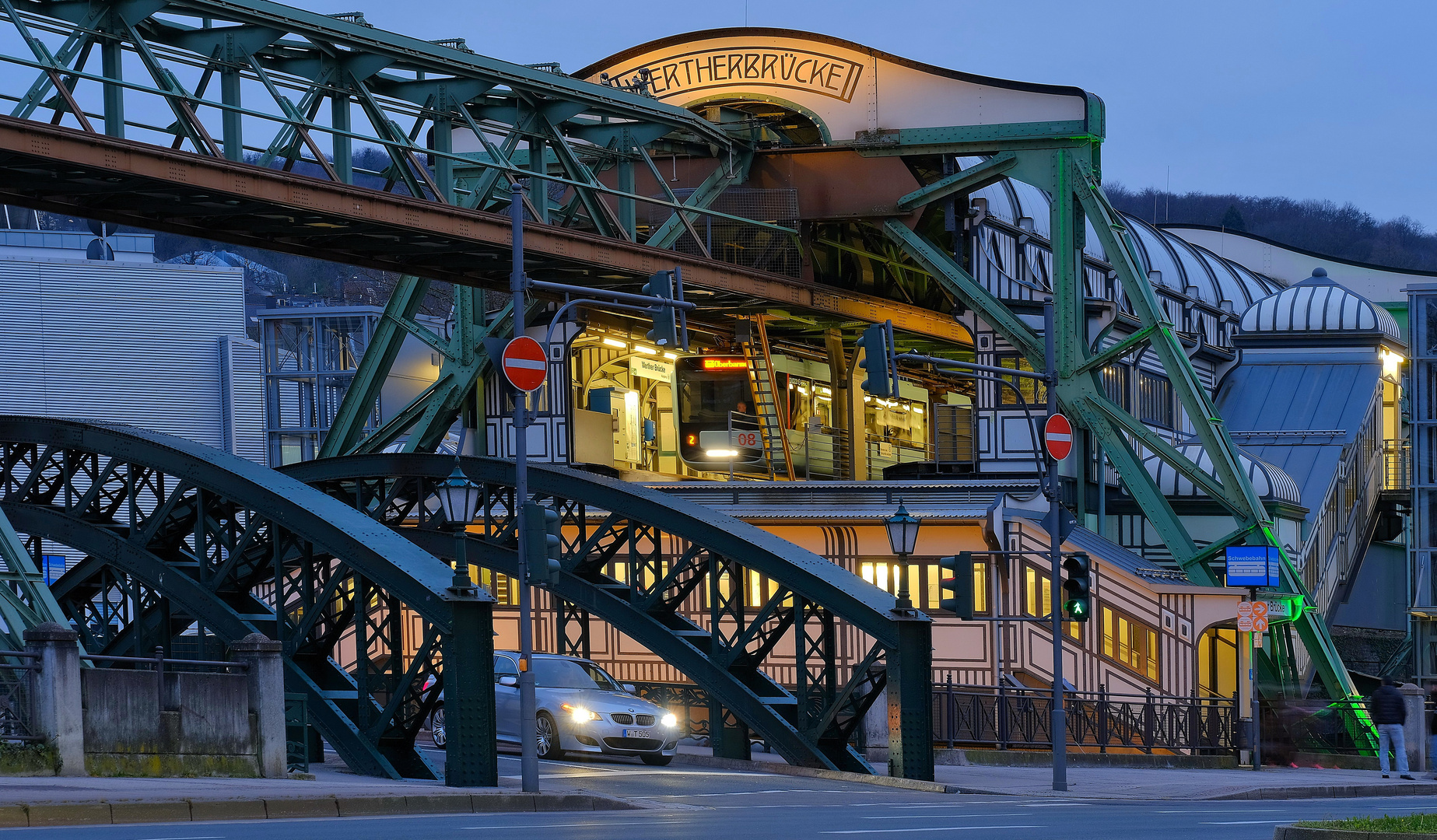 Schwebebahnhaltestelle Wertherbrücke Wuppertal Barmen