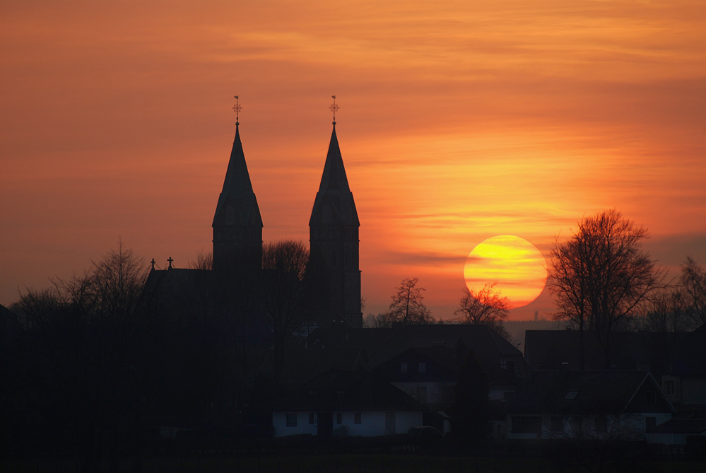 schwebend in die Nacht