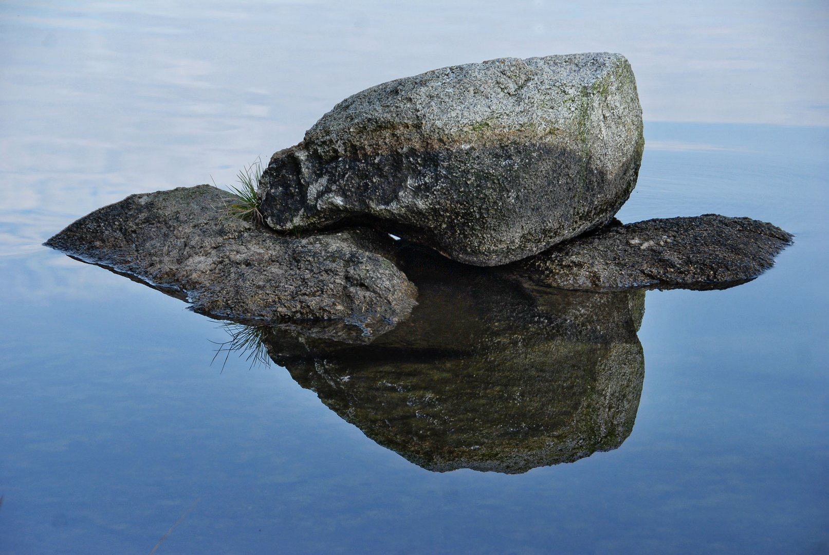 Schwebende-Steine-