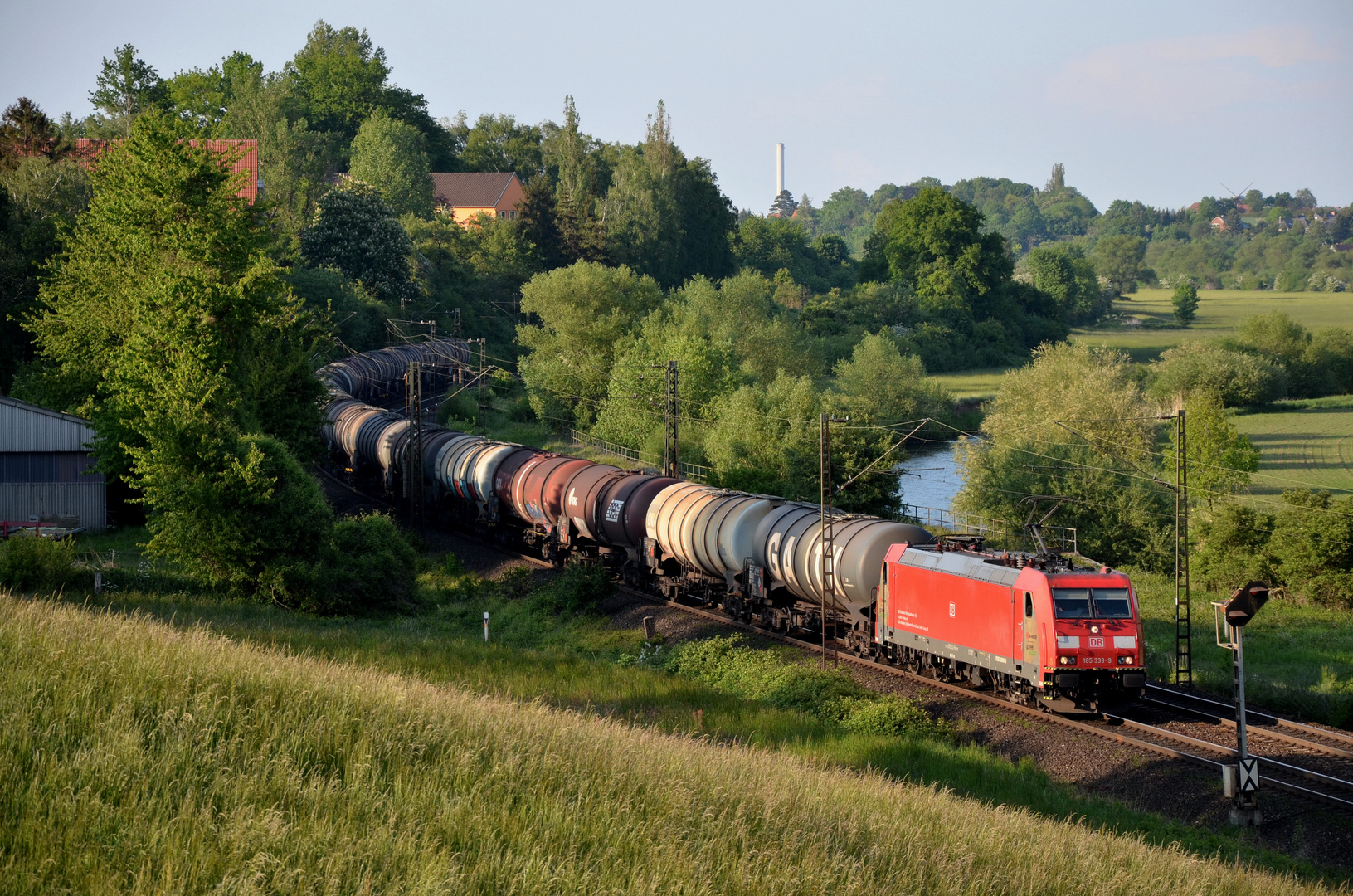 Schweden-TRAXX im Leinetal