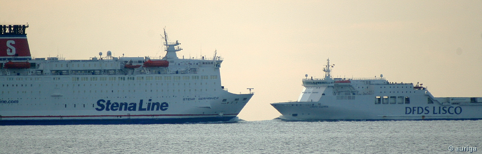 Schwedenfähre "Stena Germanica" trift Litauenfähre "Lisco Gloria"