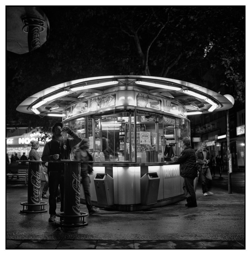 Schwedenplatz - wenn es Nacht wird in Wien