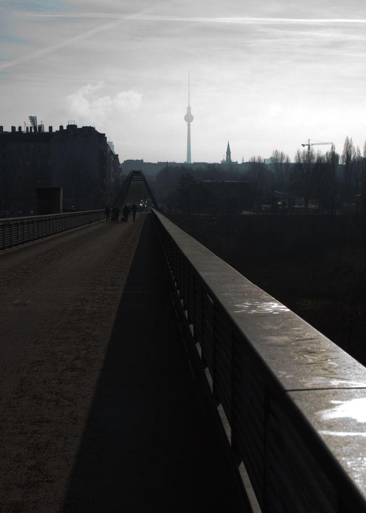 Schwedter Steg Foto & Bild | architektur, stadtlandschaft, berlin ...