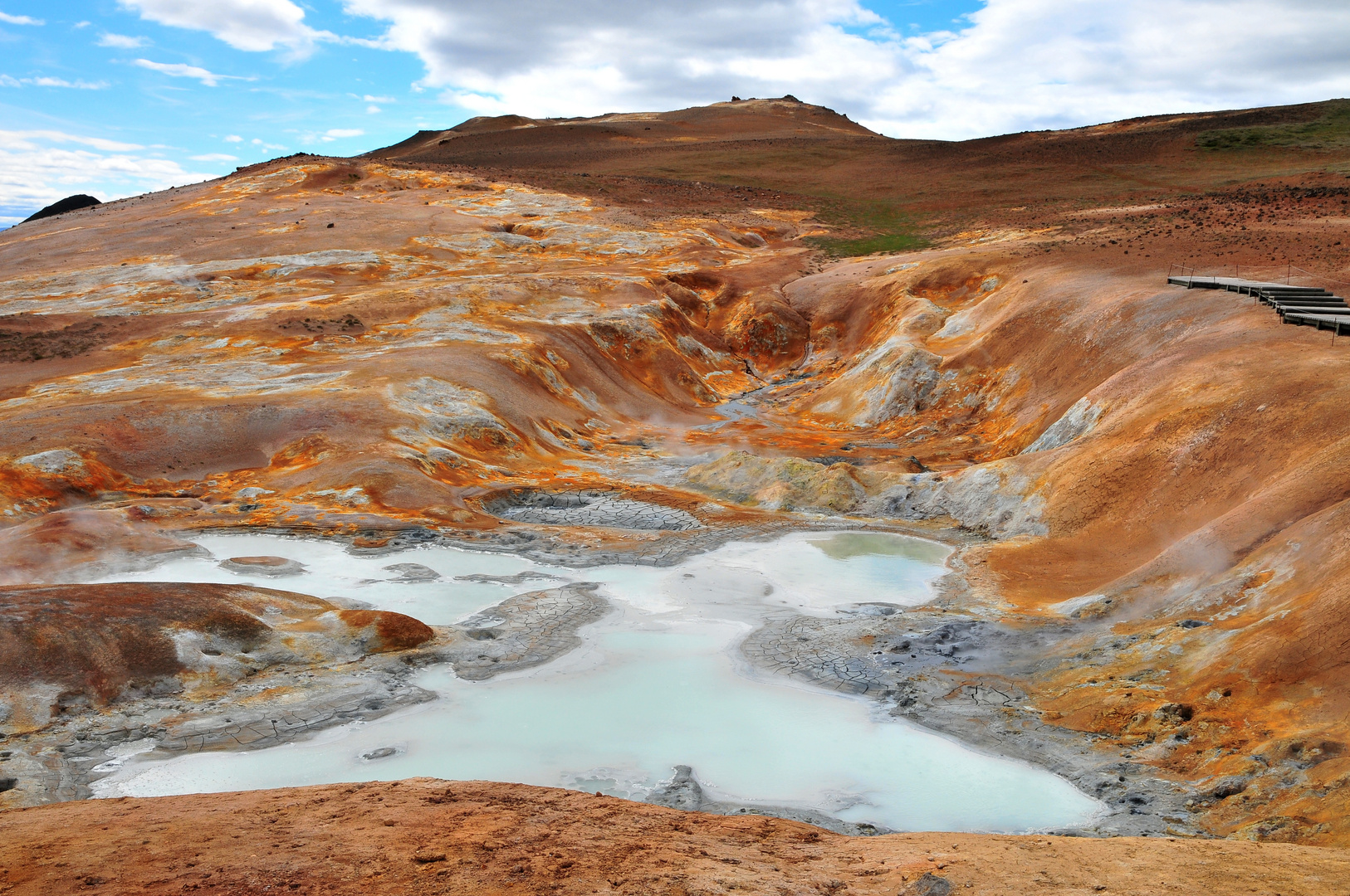 Schwefelablagerungen im Vulkangebiet Leirhnjúkur (Myvatn-Region)