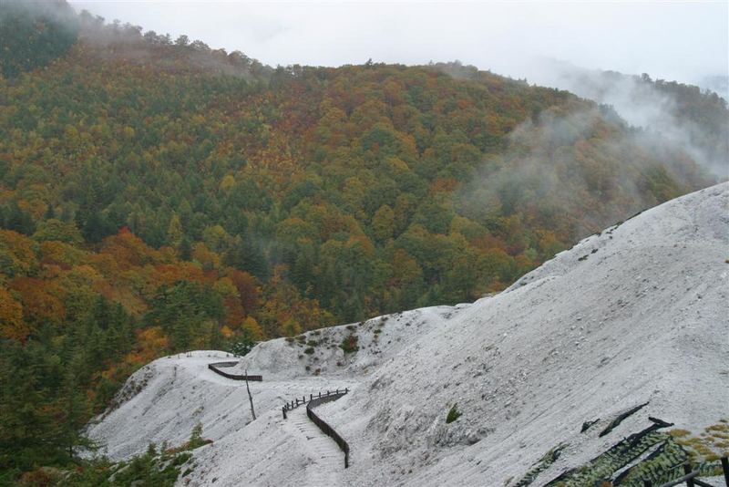 Schwefelberge in Yuzawa /Akita (Japan)