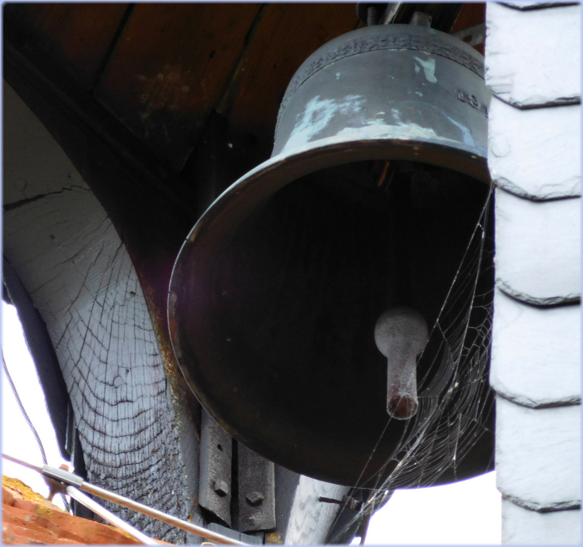 Schweigende-Glocke