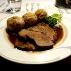 Schweinsbraten mit Knödel