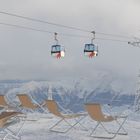 Schweiz - Laax Gondel mit Liegestühlen