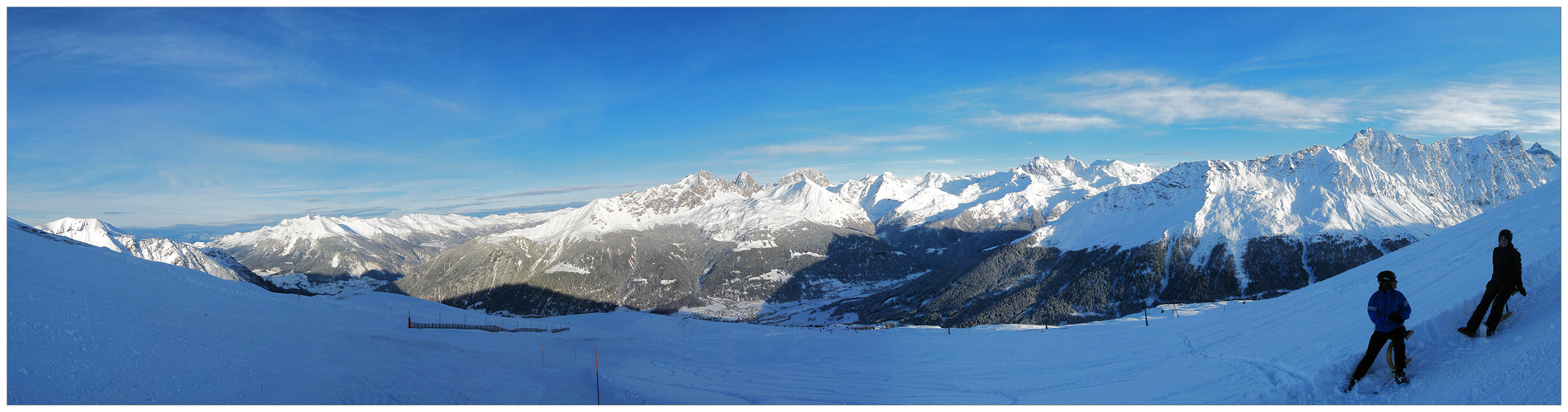 Schweizer Alpen vom Piz Martegnas auf 2670m