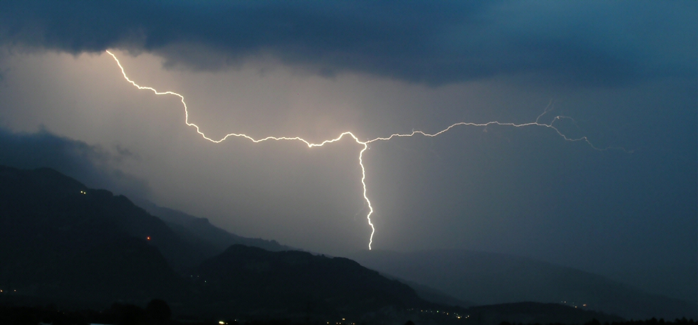 Schweizer Berge unter Strom