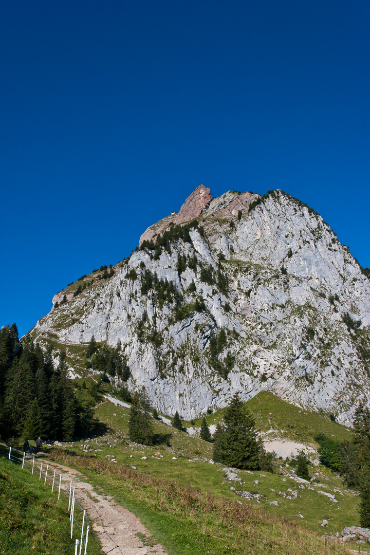 Schweizer Bergwanderung, Großer Mythen