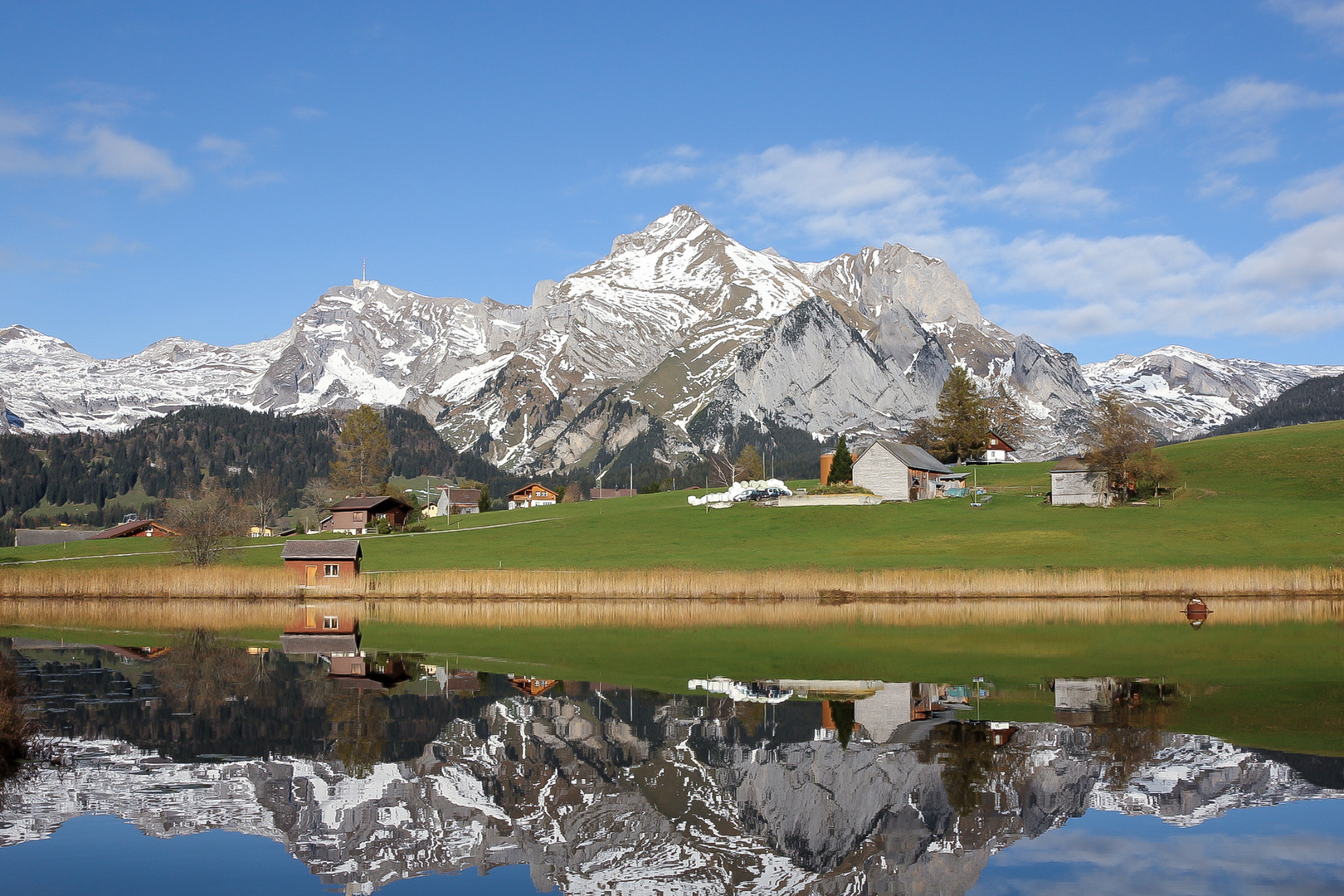 Schwendisee mit Blick auf den Säntis