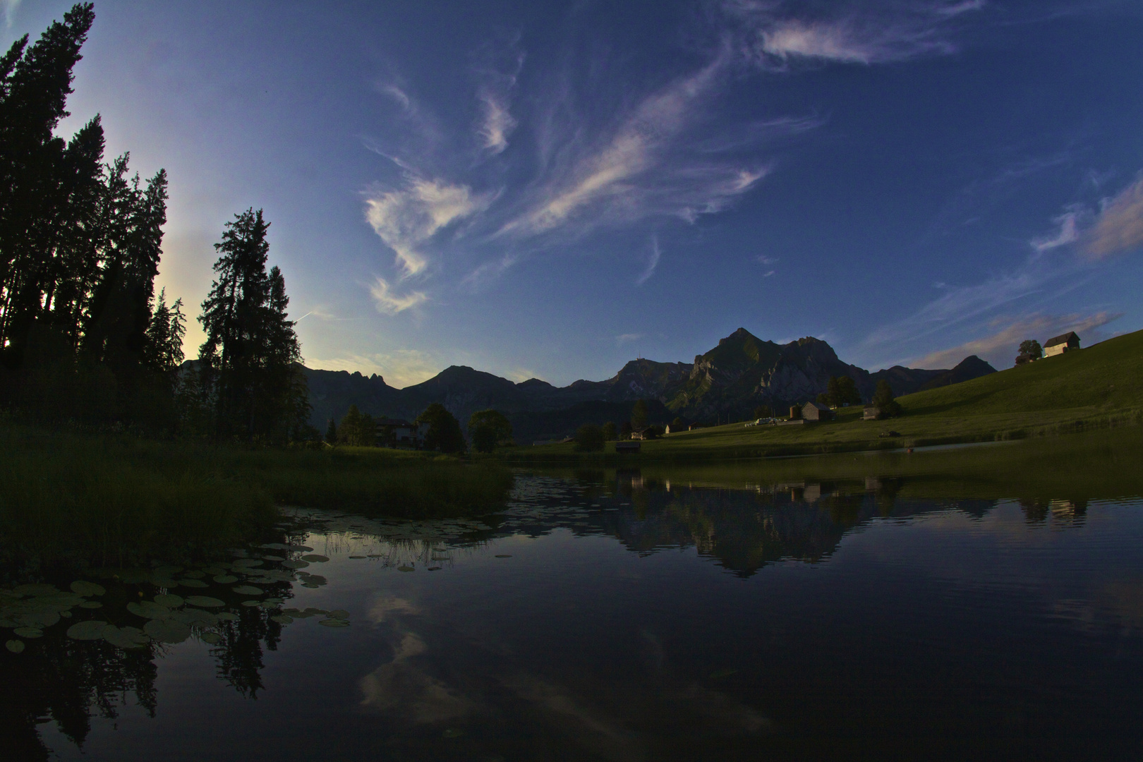 Schwendisee, Wildhaus, im Sonnenuntergang