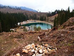 Schwere Sturmschäden um den Karer See