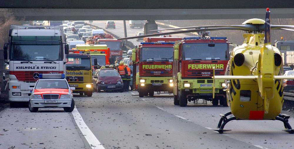 Schwerer Verkehrsunfall auf der BAB 42 in Herne.