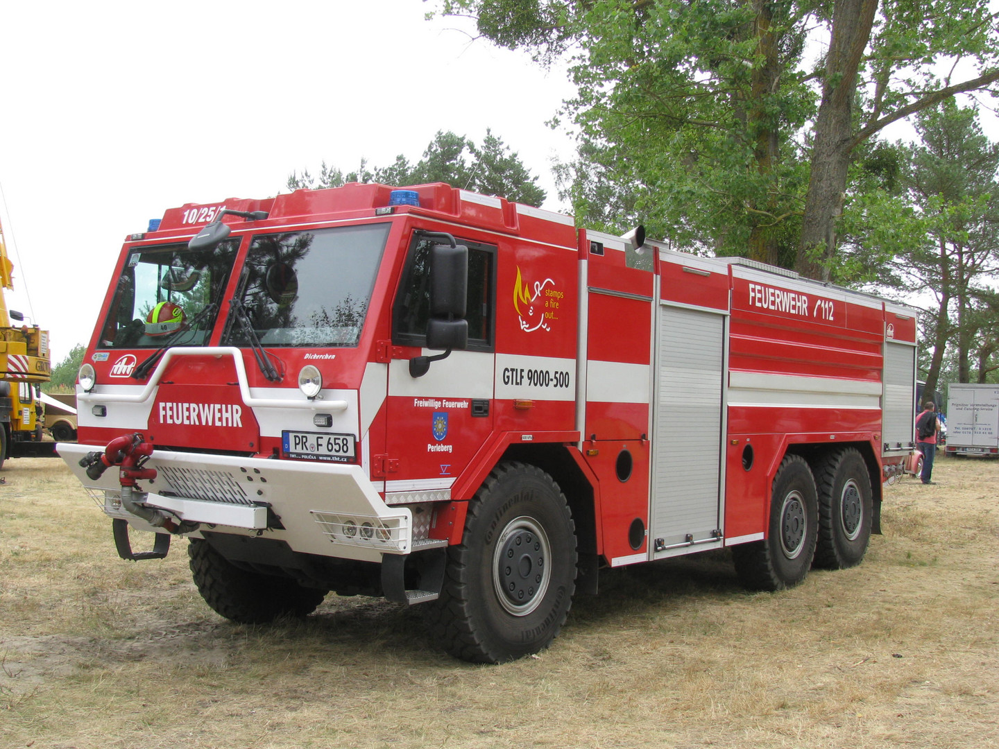 schweres Feuerwehr-Fahrzeug, HASICI/Tatra CAS 30-T 815-7 Foto & Bild ...