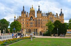 Schwerin, Blick von der Schlossbrücke zum Schloss