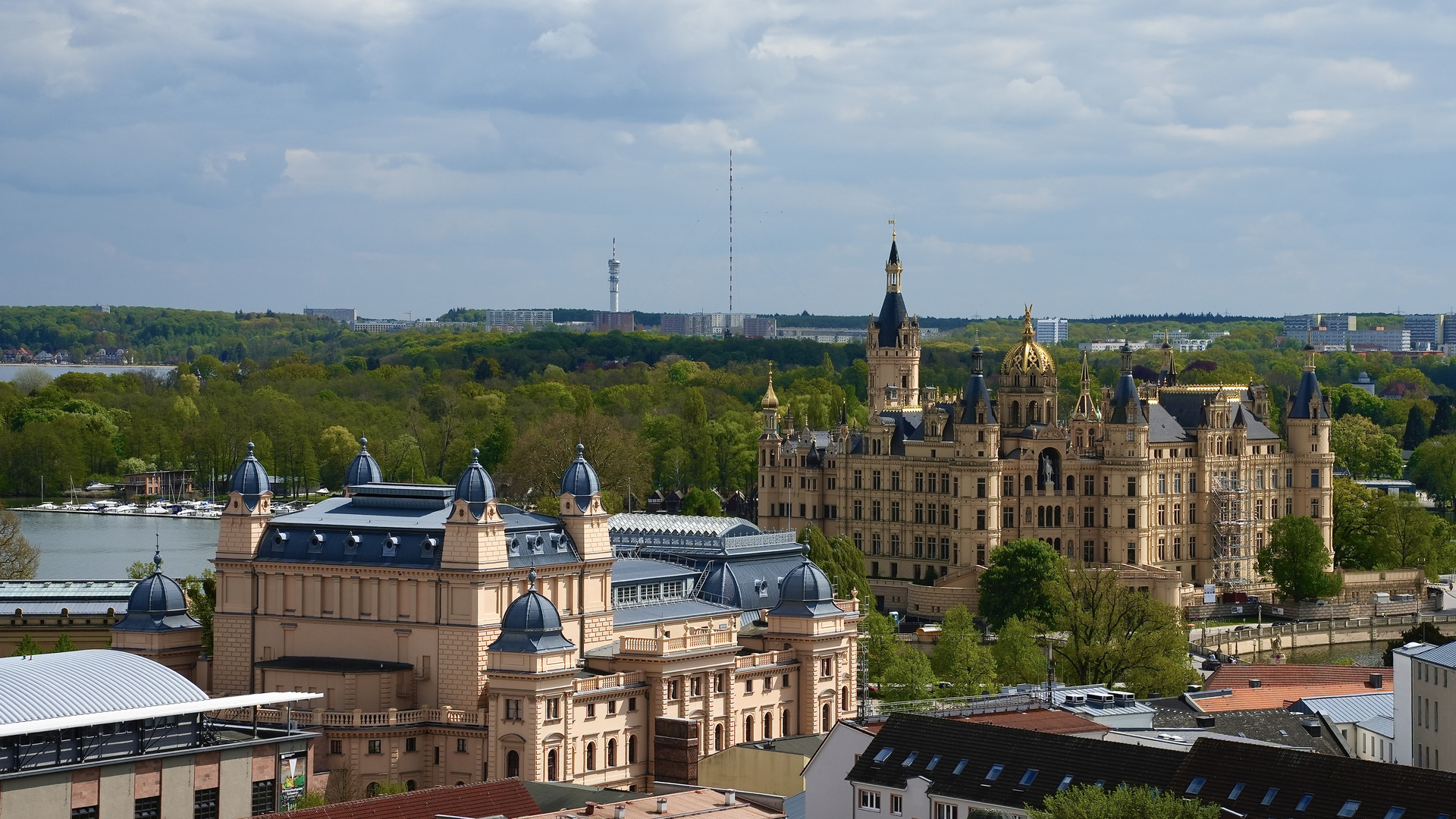 Schwerin mit Schlossansicht