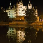 Schwerin Schloss bei Nacht