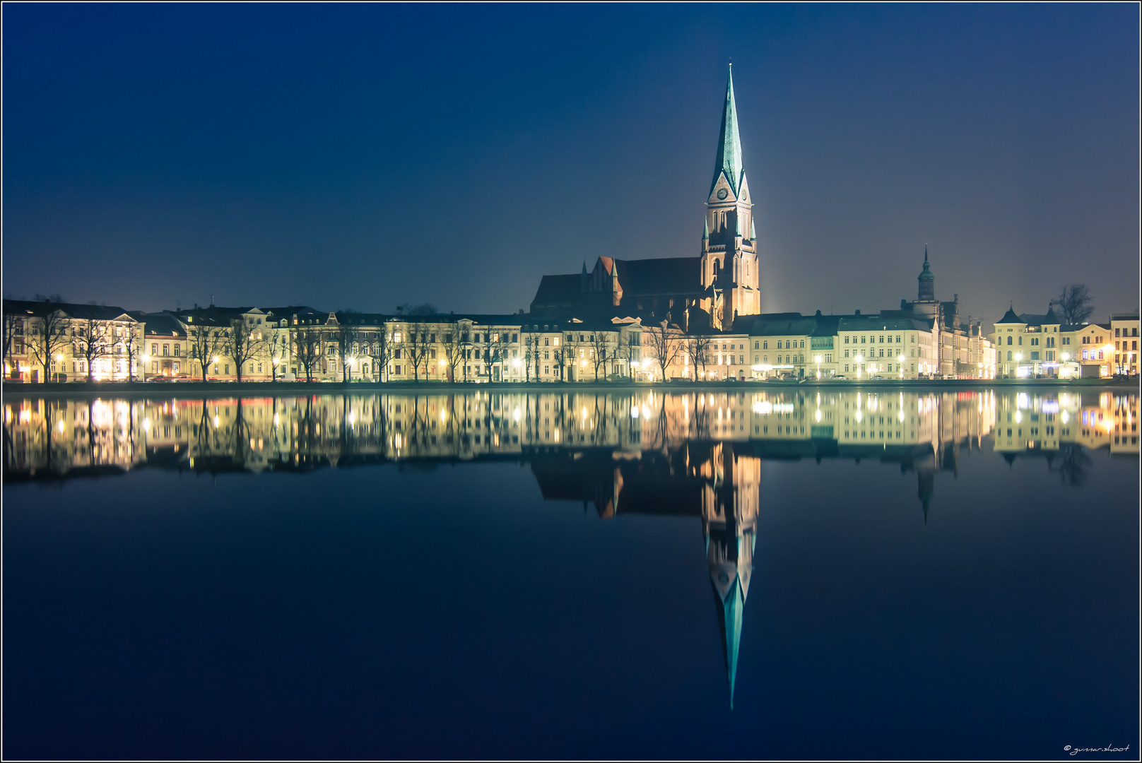 Schweriner Dom ...late night