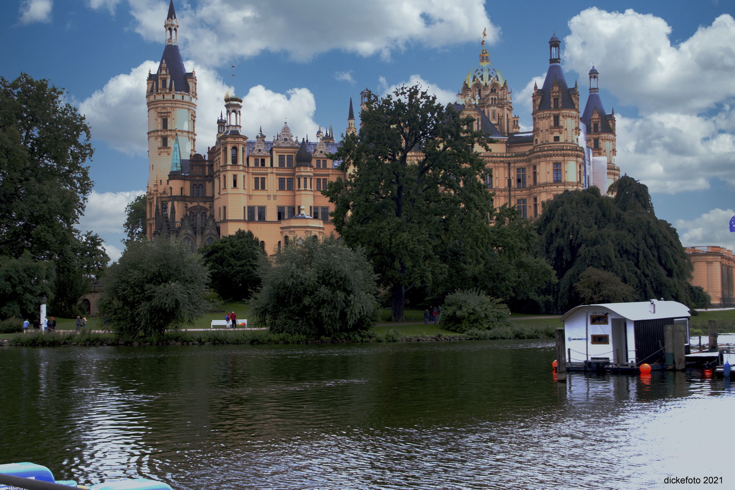 Schweriner Schloß mit Landtag