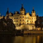 Schweriner Schloss zur blauen Stunde