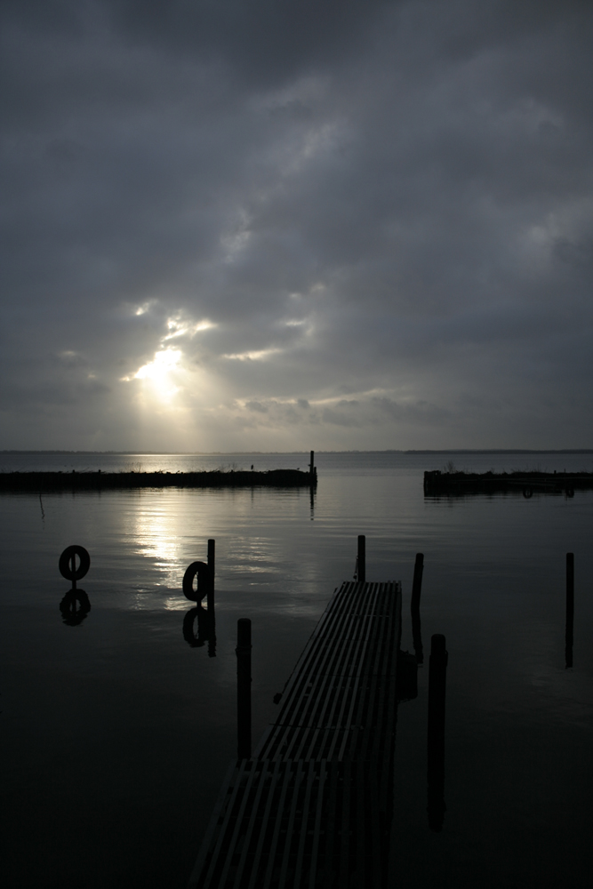 Schweriner See Sonneaufgang "wolkig"