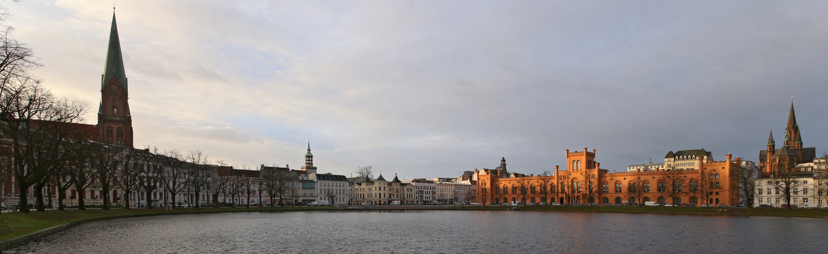 Schwerin:Panorama am Pfaffenteich (2015_01_16_EOS 6D_9425_ji)