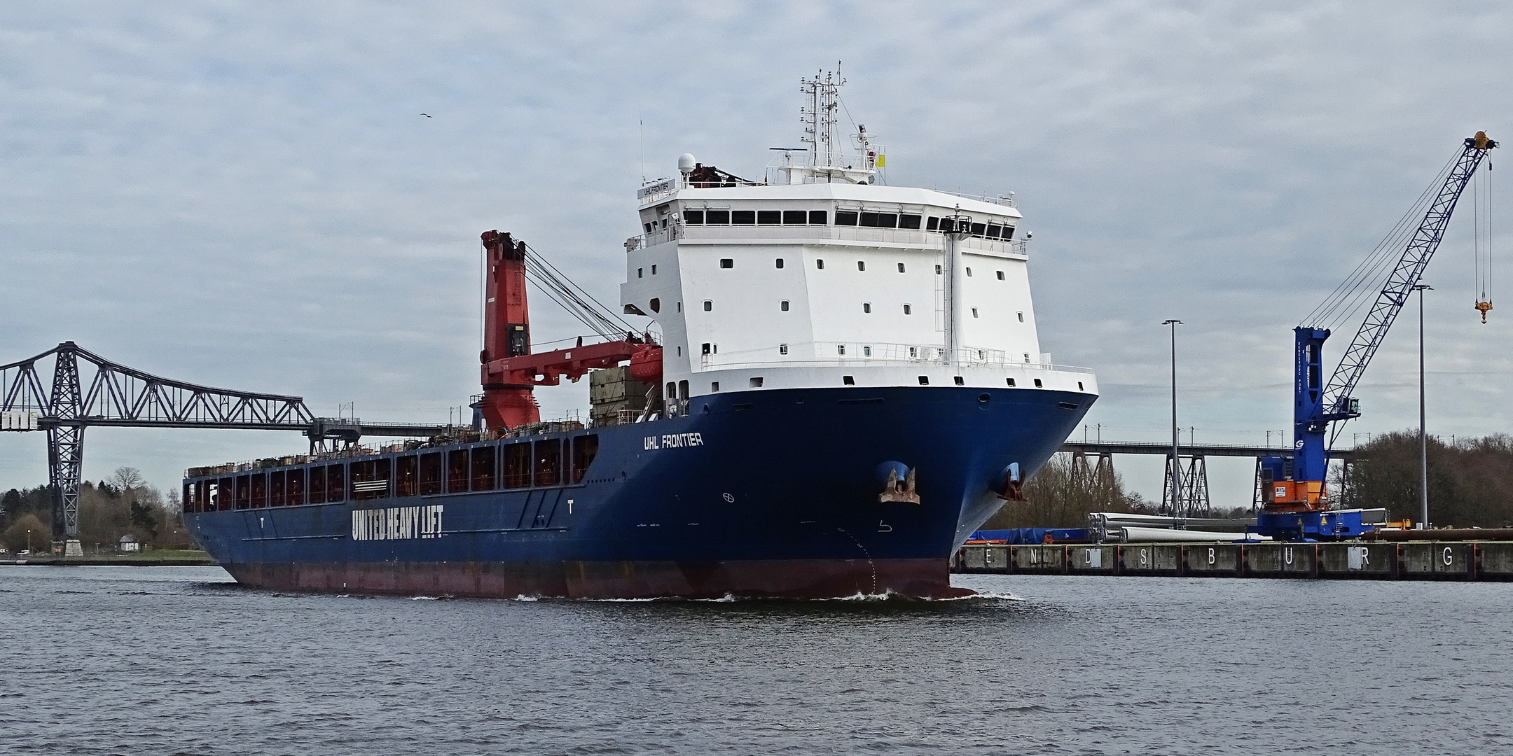 Schwerlastfrachtschiff UHL FRONTIER