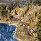 Schwerlastzug in den Rocky Mountains