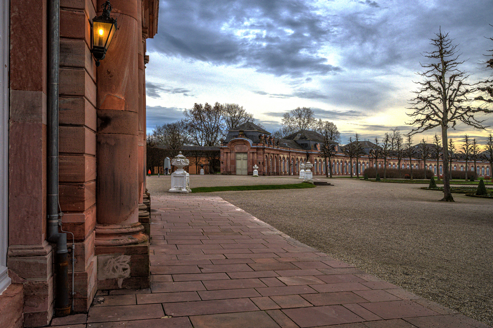 Schwetzingen im Schlossgarten 01