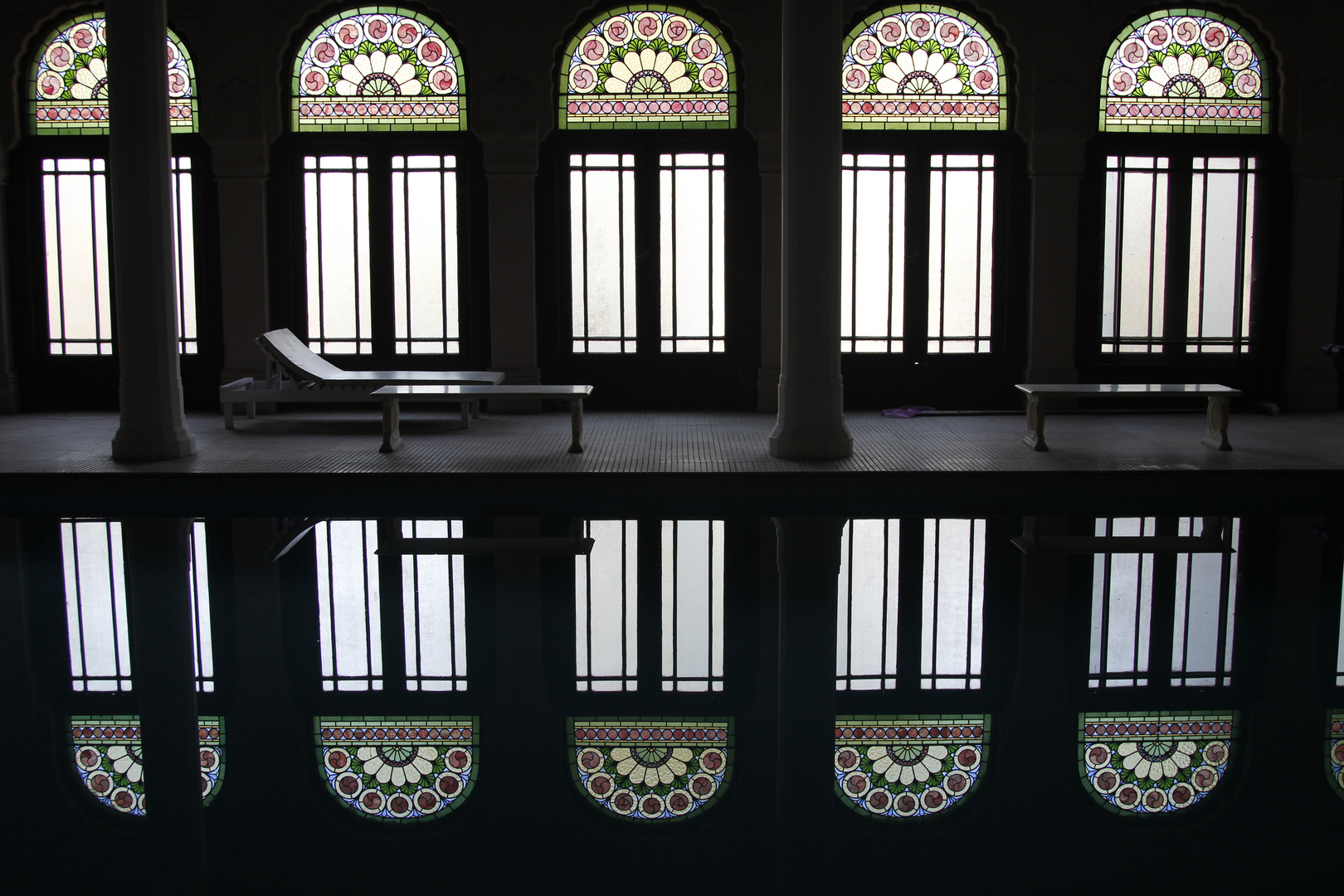 Schwimmbad in einem Maharadscha-Palast in Bikaner / Rajasthan