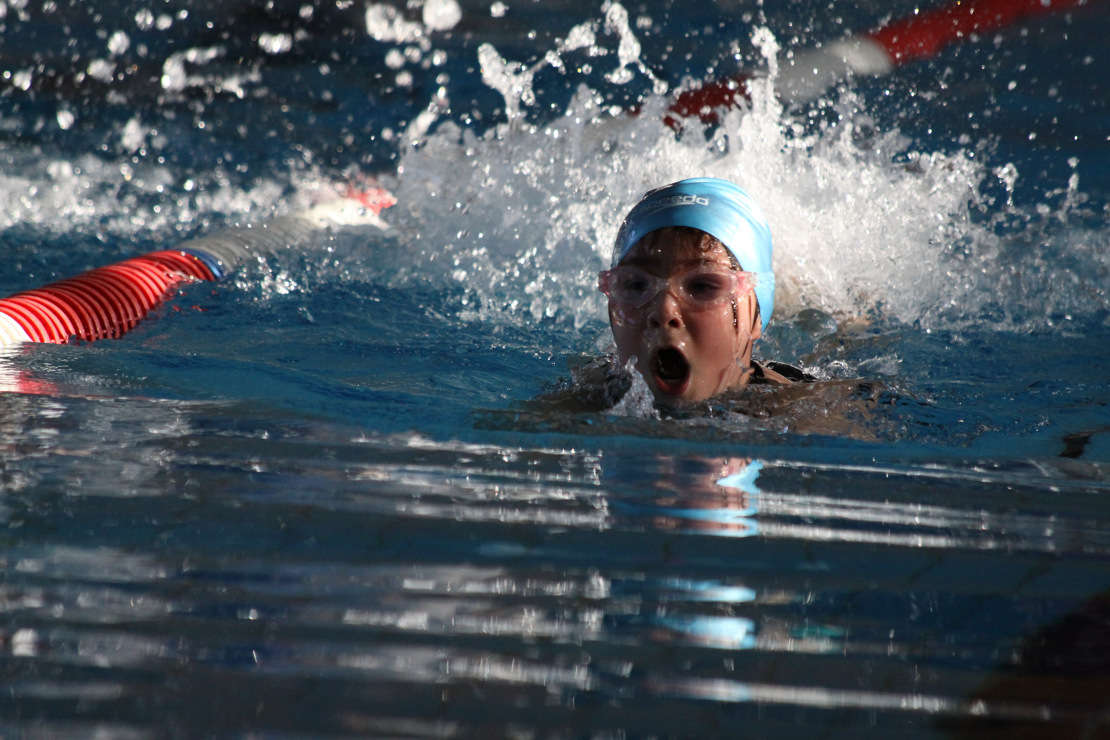 Schwimmen gegen die Zeit Foto & Bild experimente, wasser, dokumentation Bilder auf