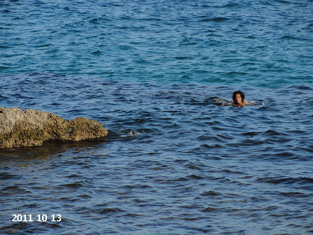 Schwimmen im Oktober in Apulien (Capitolo, bei Monopoli)