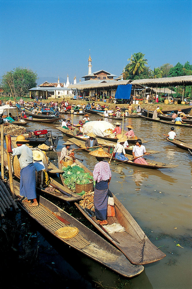 Schwimmender Markt am Inle See