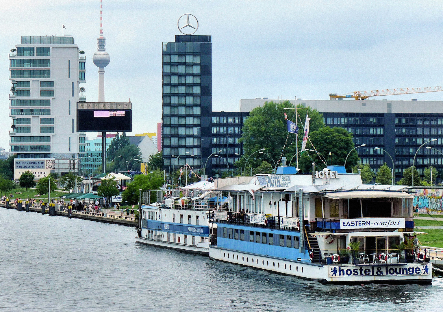 Schwimmendes Hotel in Berlin