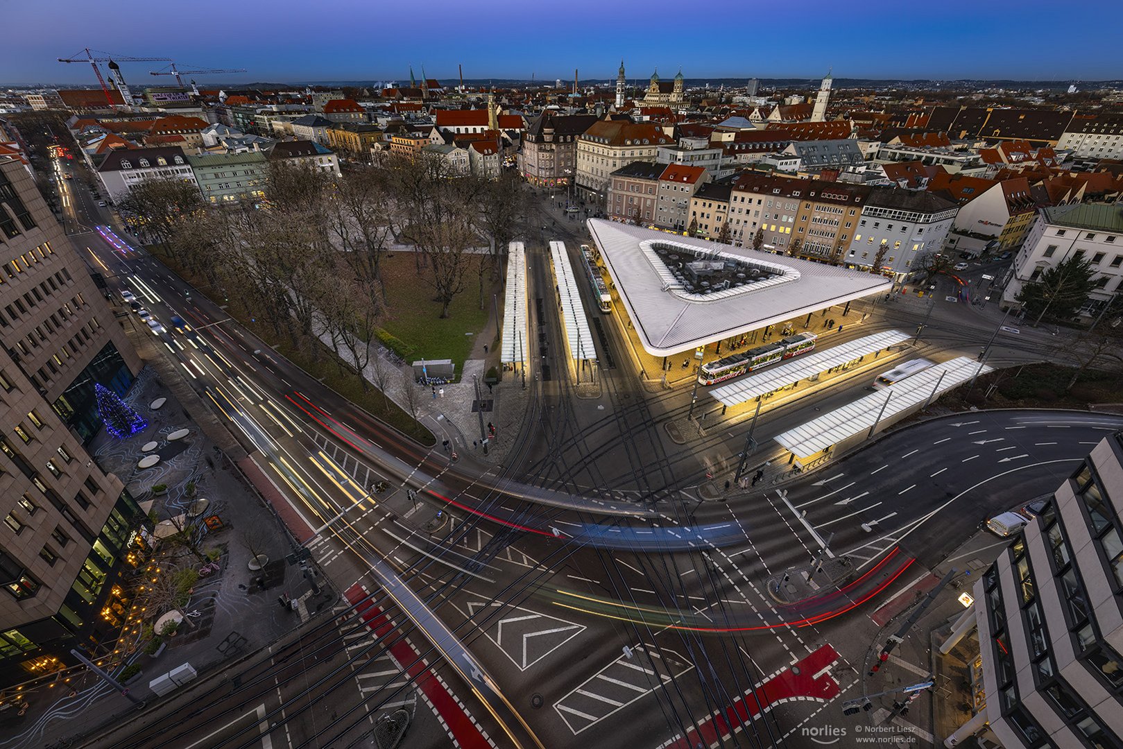 Schwungvolle Fahrt am Königsplatz