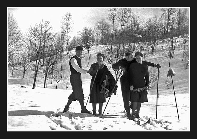 Sciatori con fidanzate - anni '30