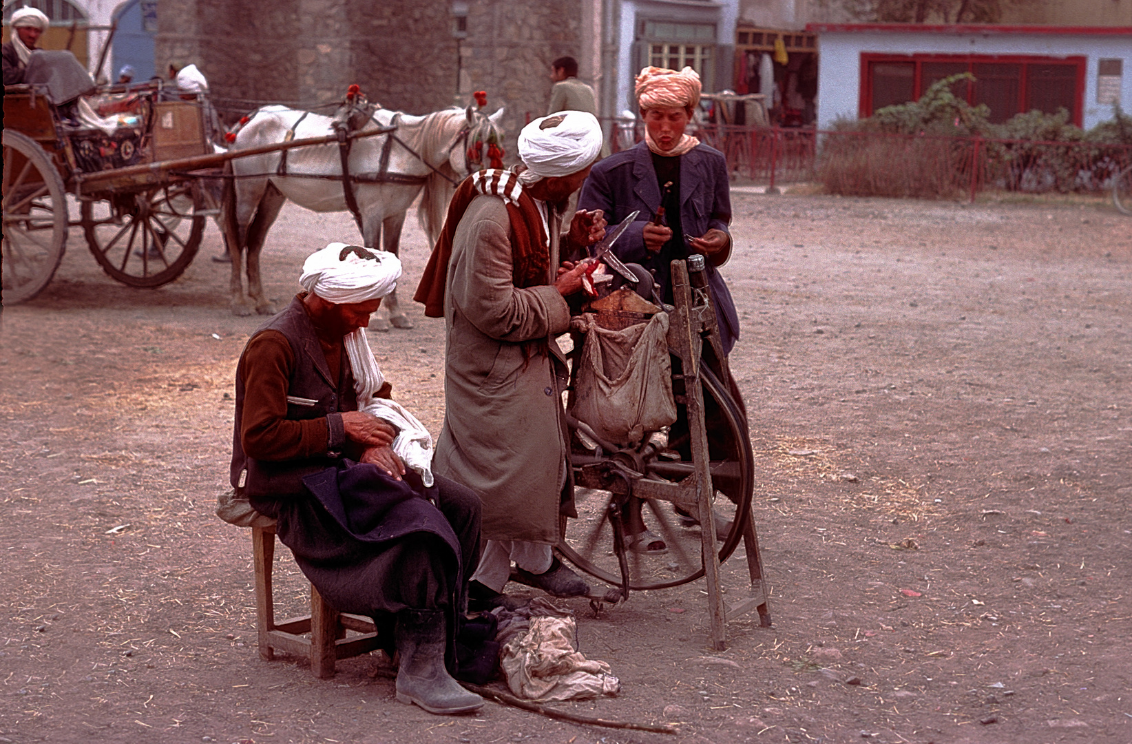 Scissors grinder in Herat