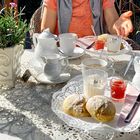 Scones and strawberry jam