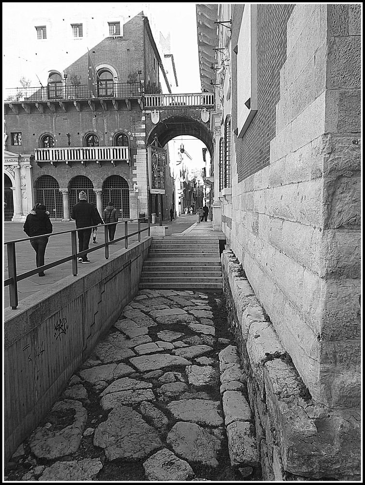  Scorci veronesi in bIanco e nero...