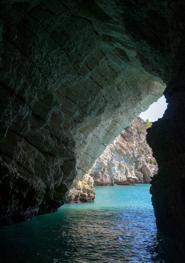 Scorcio da una grotta