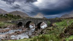 Scotland: "Bridge Over Troubled Water" , ...